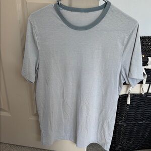 Men’s Lululemon Fundamental Shirt